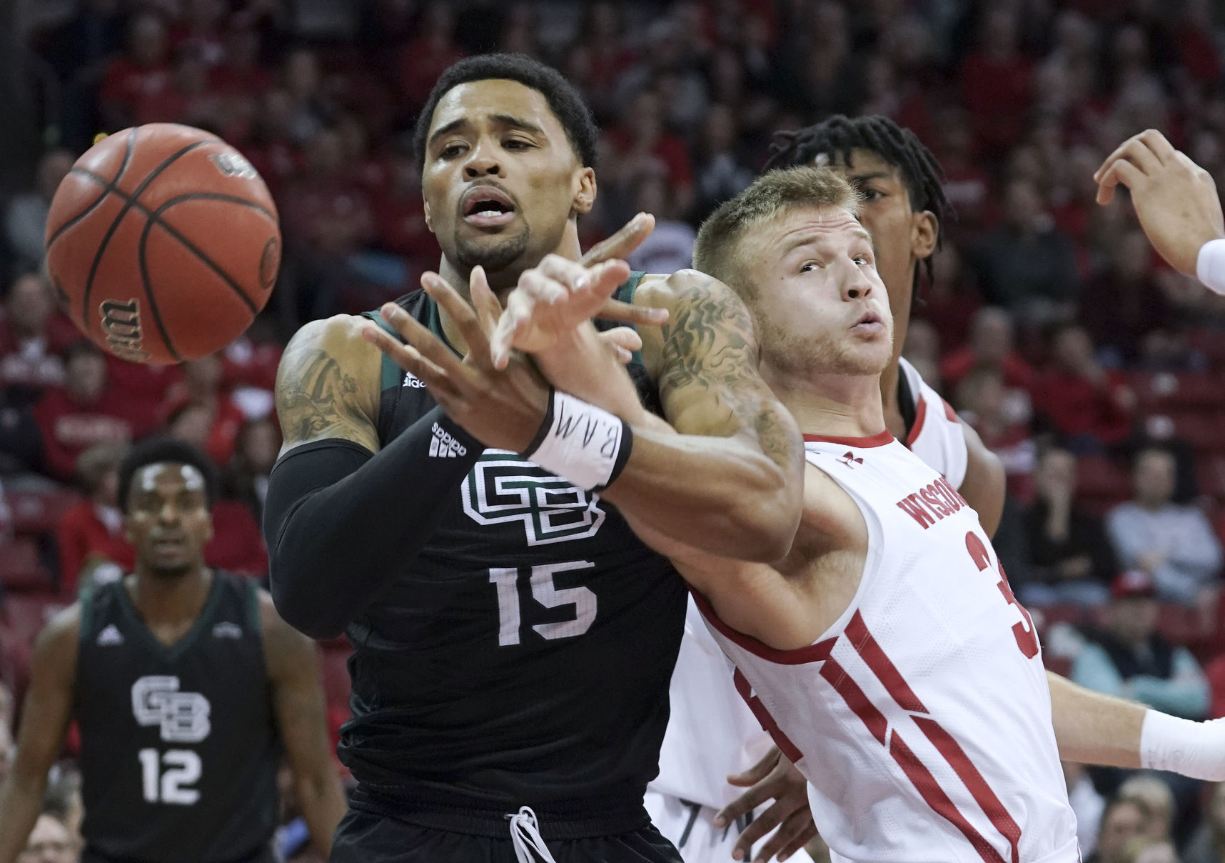 Badgers 88, Phoenix 70
